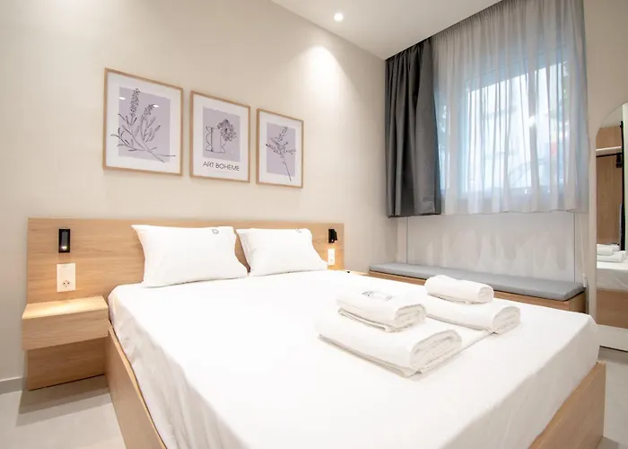 Haven Calm And Bright Salonic