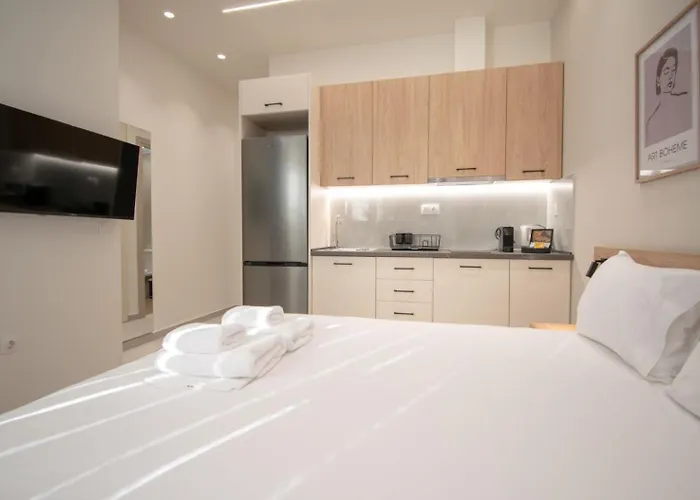 Haven Calm And Bright * Salonic