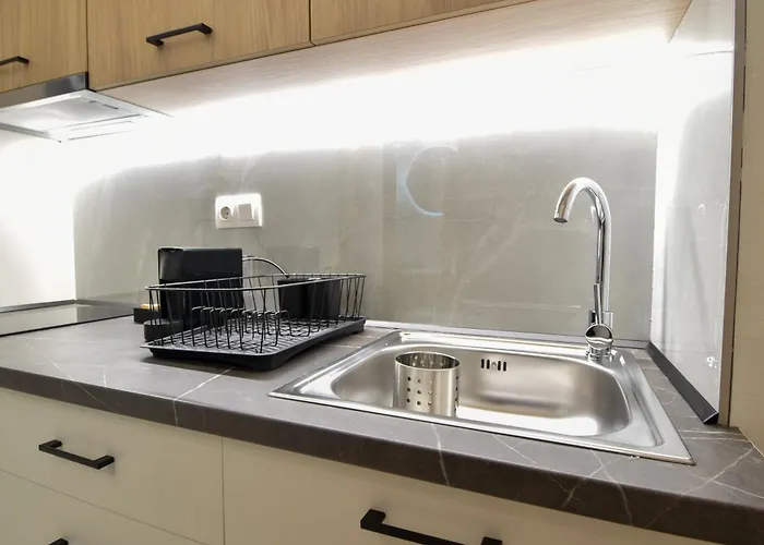 Haven Calm And Bright * Salonic